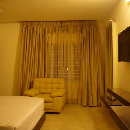 Roseline Suites Bangalore Ngoại thất bức ảnh