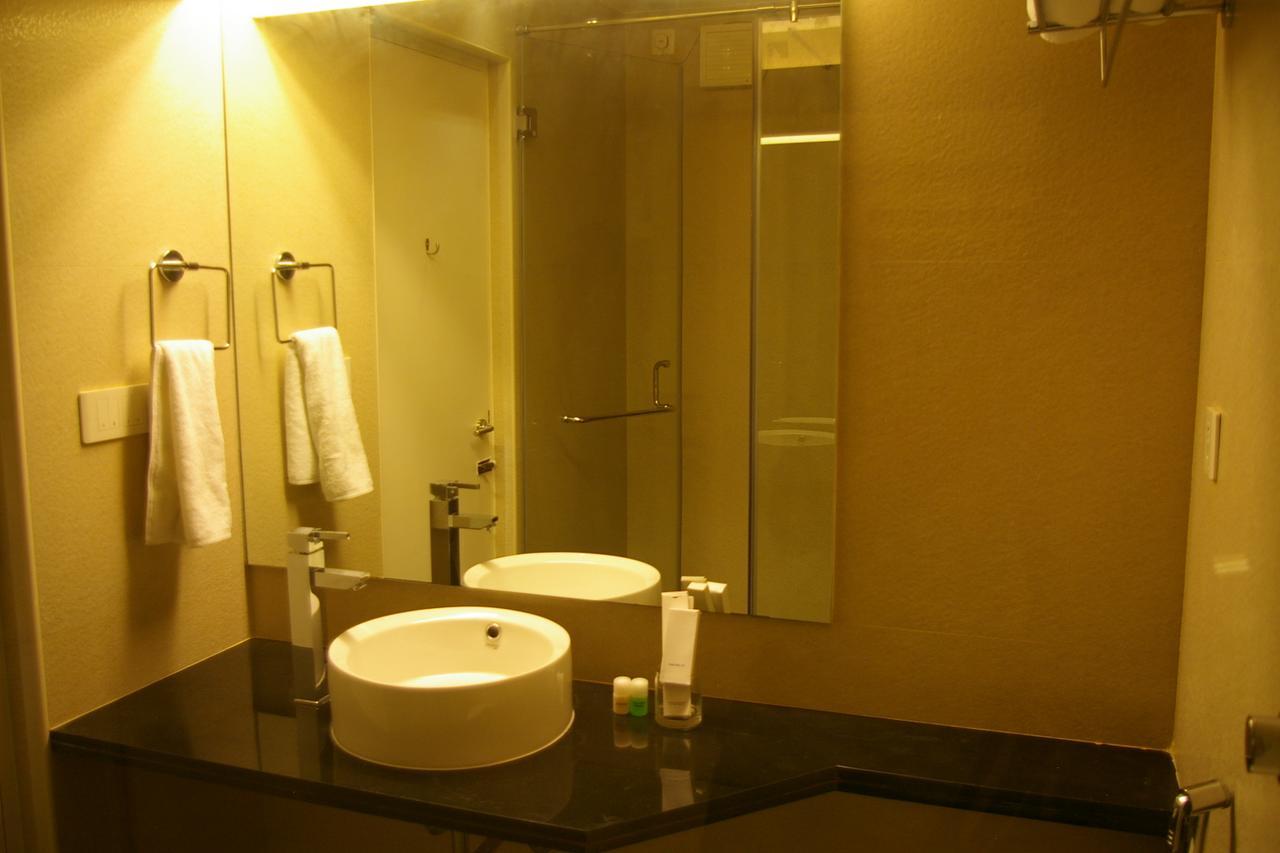 Roseline Suites Bangalore Ngoại thất bức ảnh